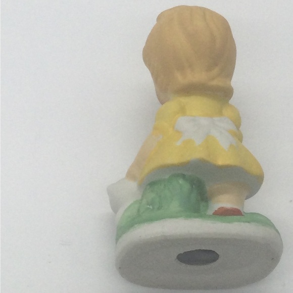 Retro sweet girl figurine with dog watering can yellow 60s hobbyist piece - Picture 5 of 10